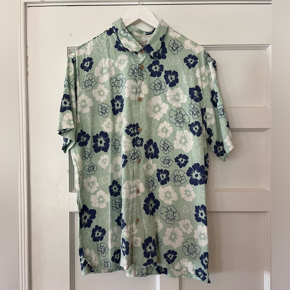 NEW Quiksilver Waterman Short Sleeve Button Down Shirt